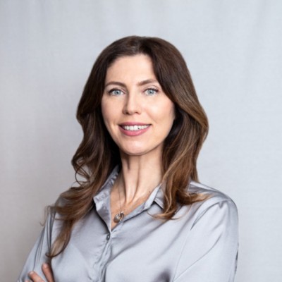 Nadiia T